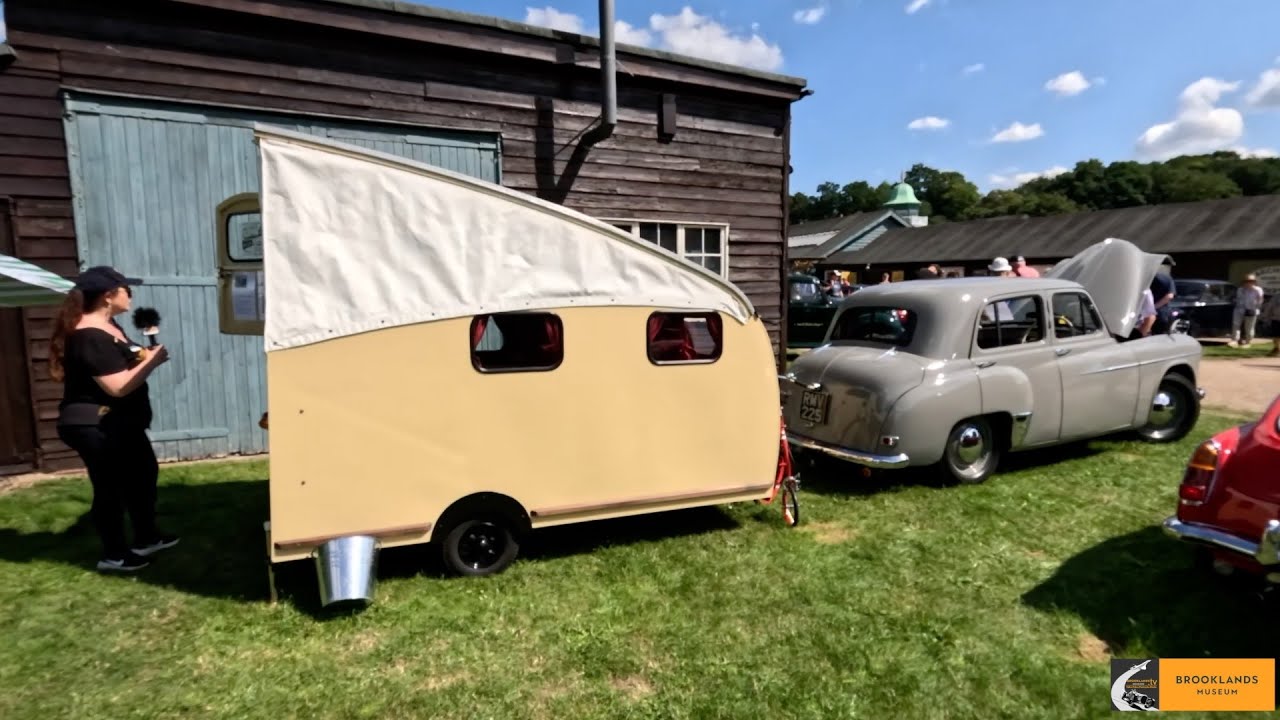 BSCCS24. Hillman Minx and Caravan