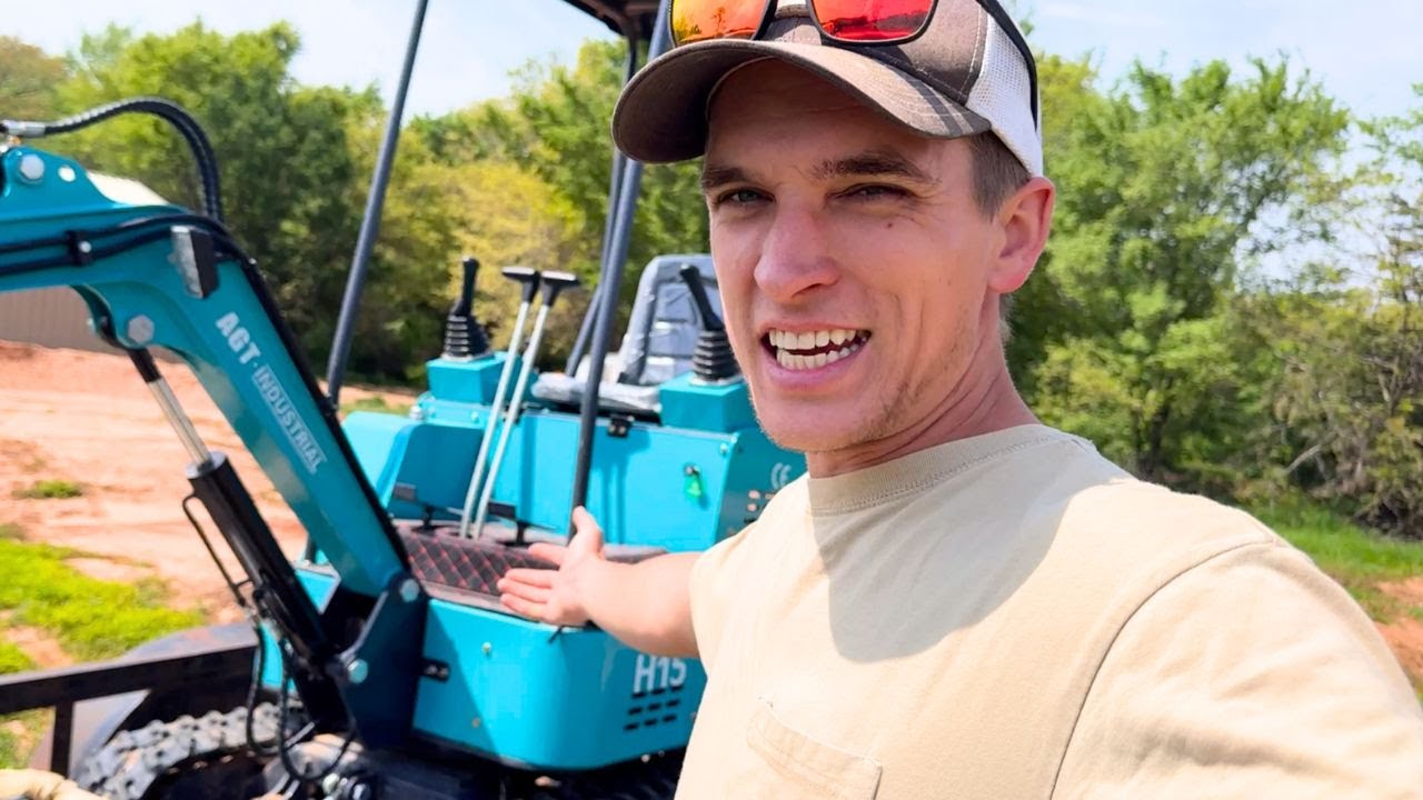 Buying the Cheapest and smallest Full Scale Excavator! AGT H15 Mini Excavator. Major problem!