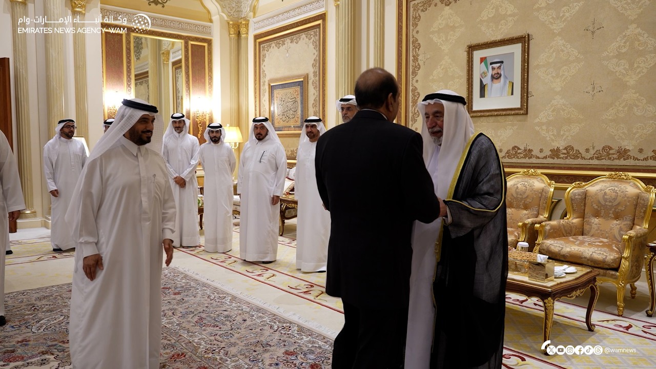 حاكم الشارقة يواصل استقبال المهنئين بشهر رمضان المبارك