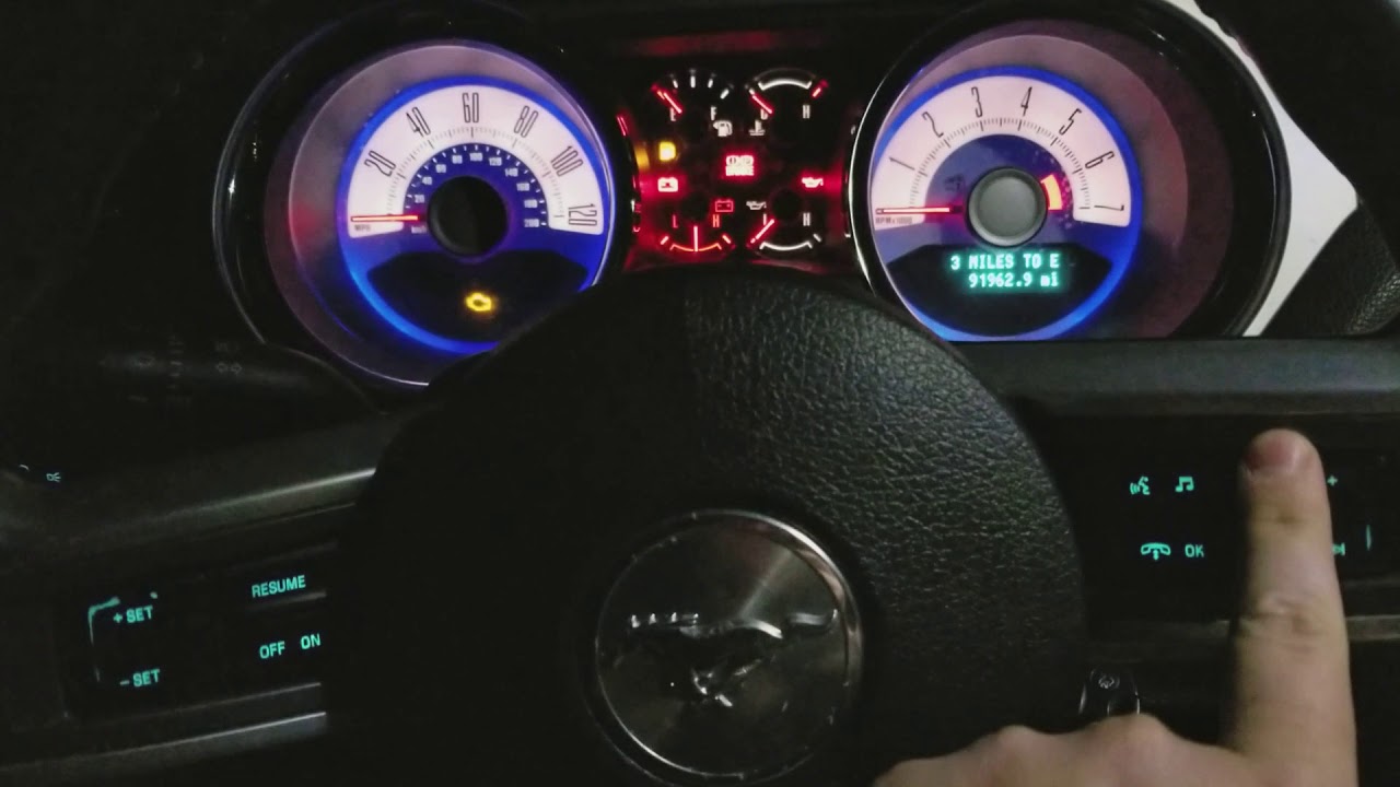 2010 Mustang premium night features