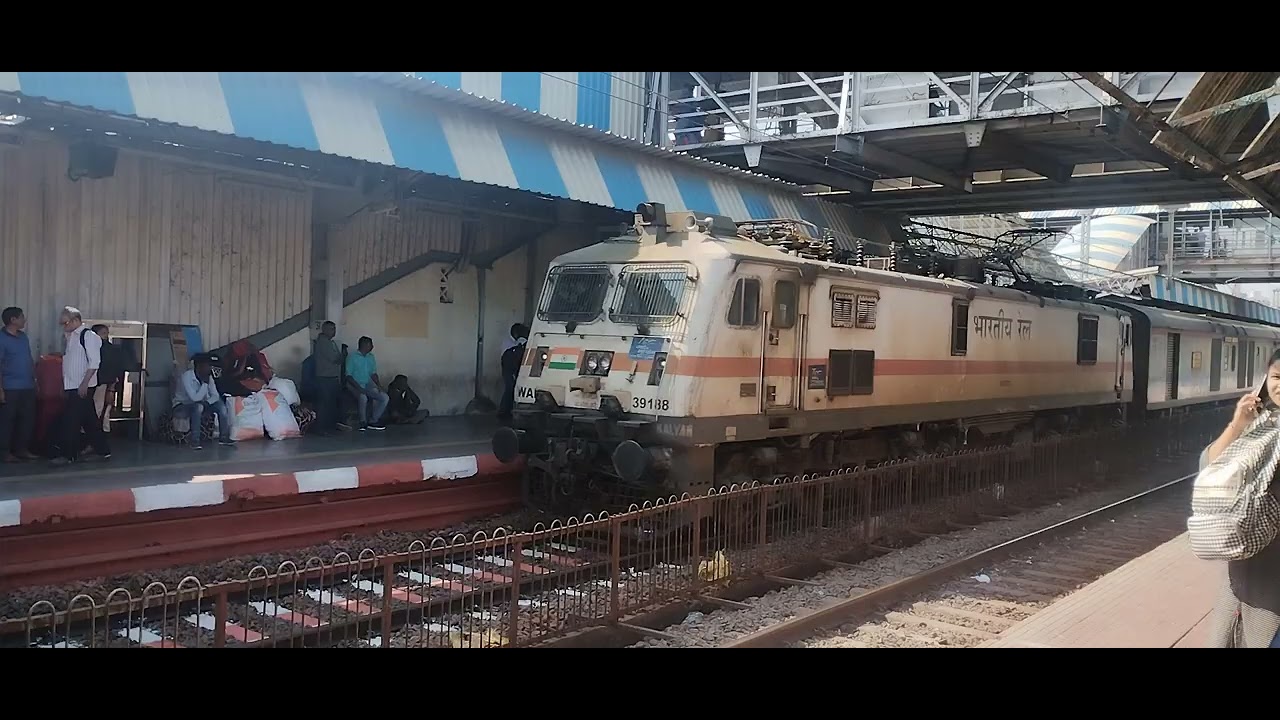 GODAN EXPRESS arrives at THANE Railway Station, thus completing the first 16 km of its LONG journey