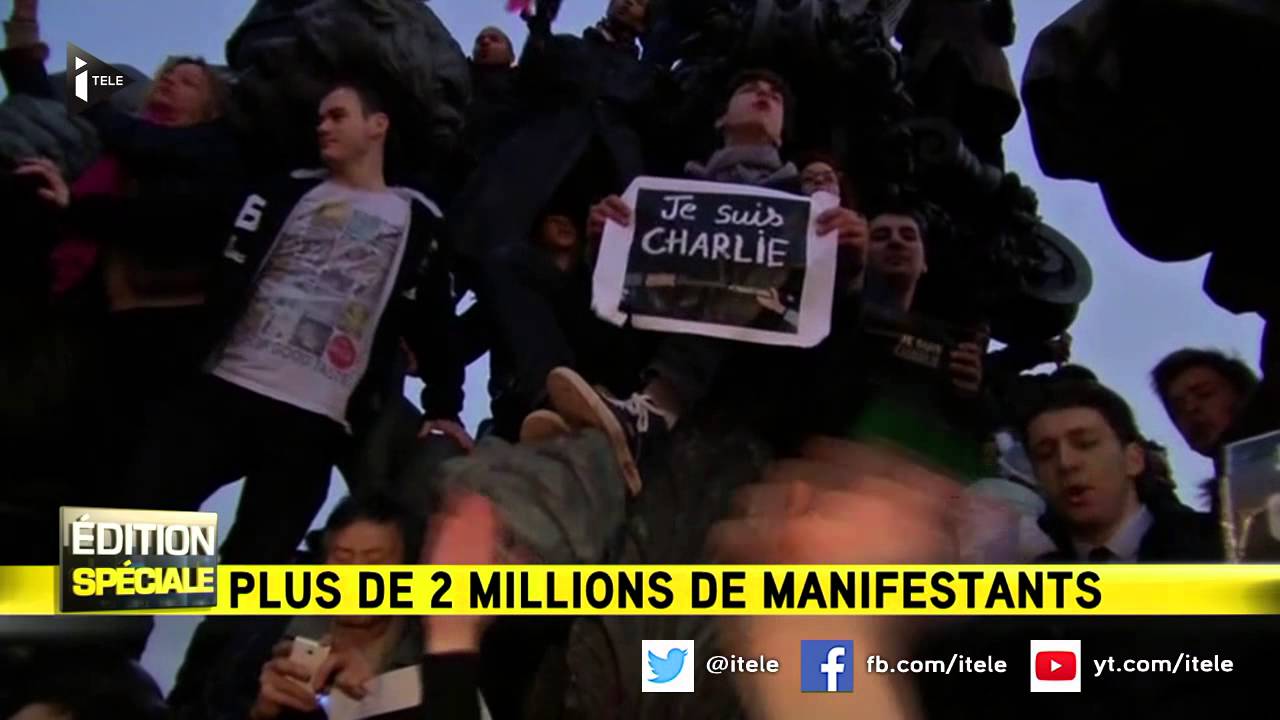 Place de la Nation: les marcheurs s'&eacute;poumonent sur la Marseillaise