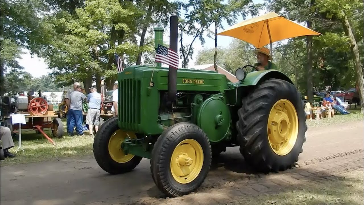 Root River Antique Engine & Tractor Show Parade 2018 - Spring Valley, MN