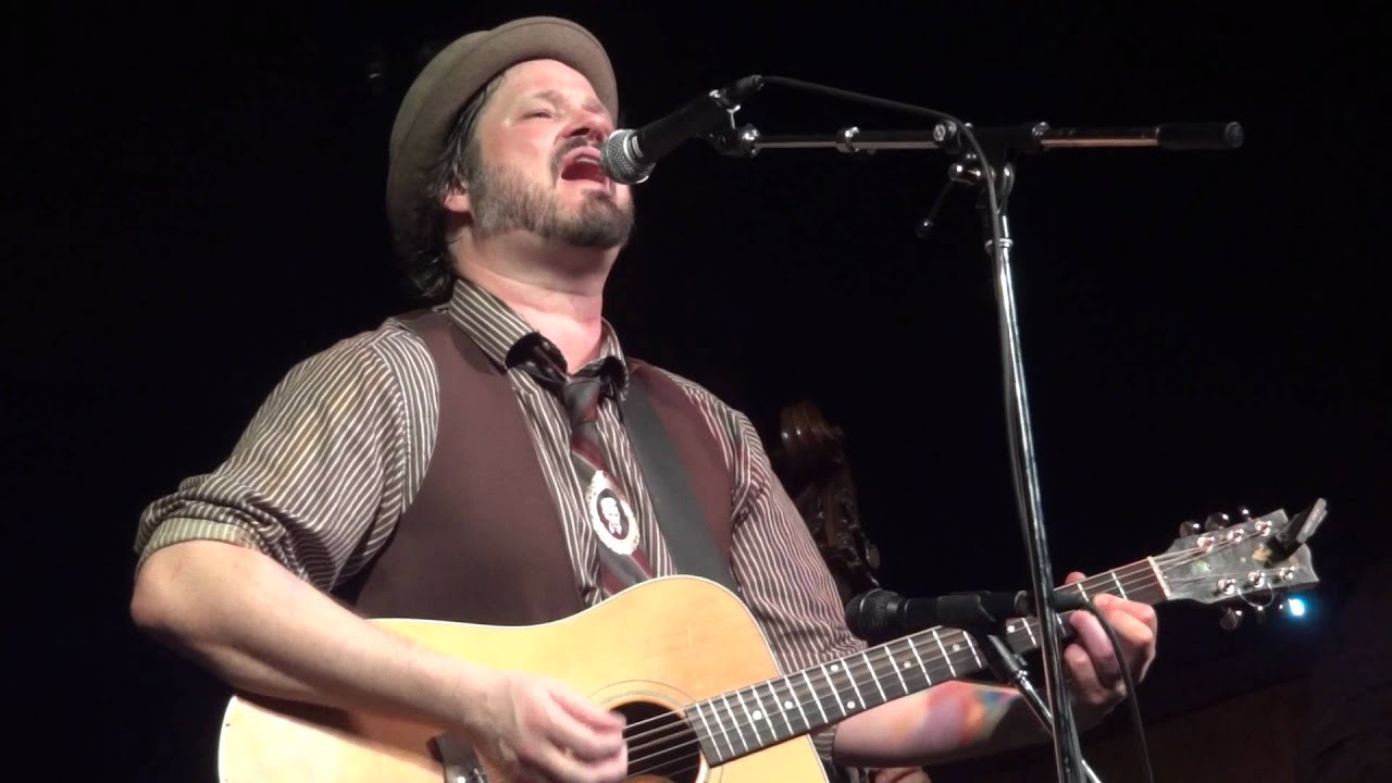 Corin Raymond - Three Thousand Miles - Rogue Folk Club