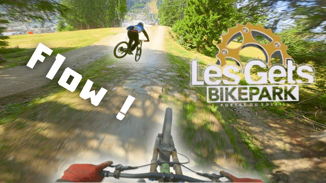 Un MAX de FLOW sur la Tomahawk 🔵 ! - Les Gets Bike Park