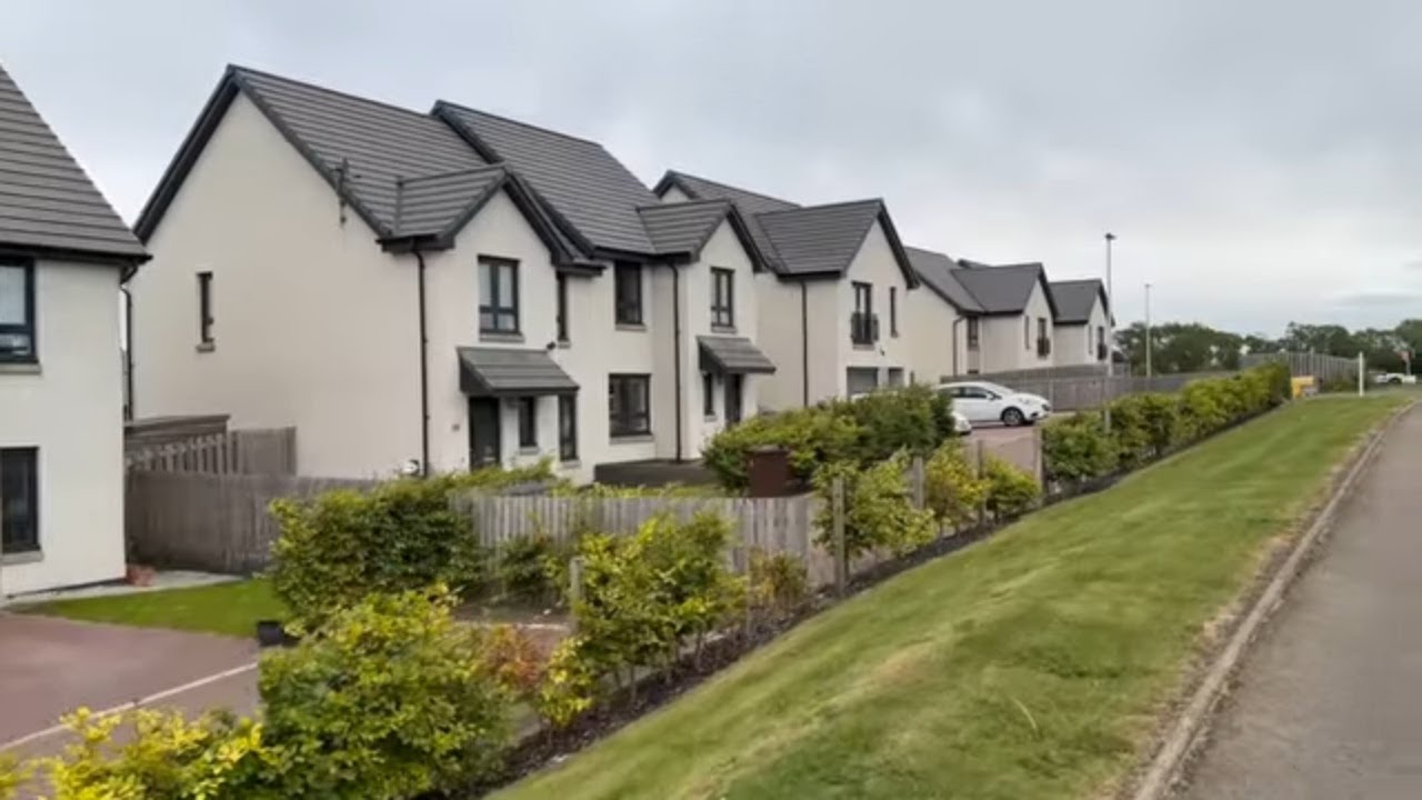 New Build House Full Tour UK 🇬🇧 | UK Housing Market 4K #ukproperty #property