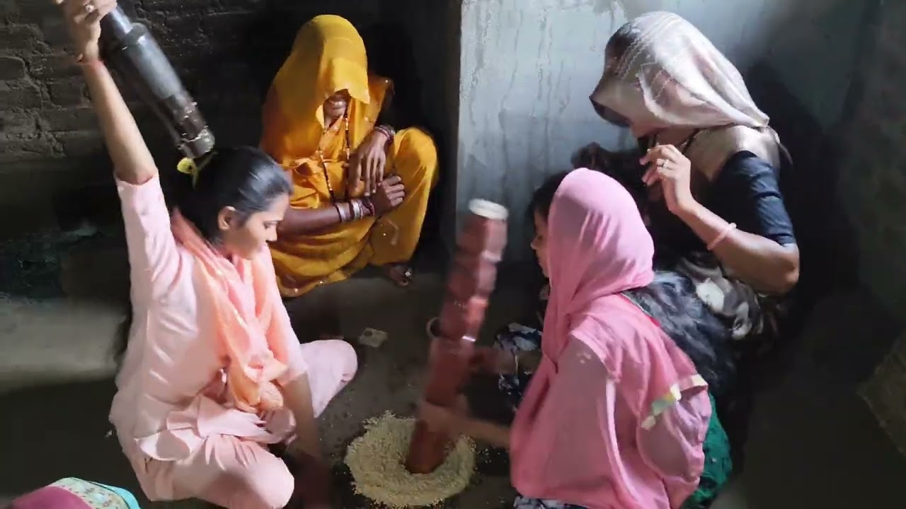 आदिवासी शादी का पूजन चल रहा है देखो दोस्तो लाईक करो और सब्सक्राइब 