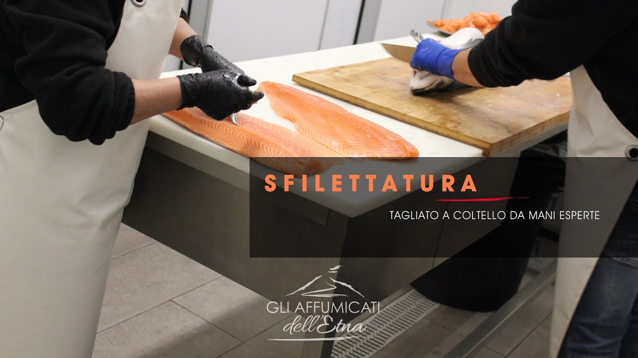 Salmone affumicato selezionato — la nostra produzione artigianale.