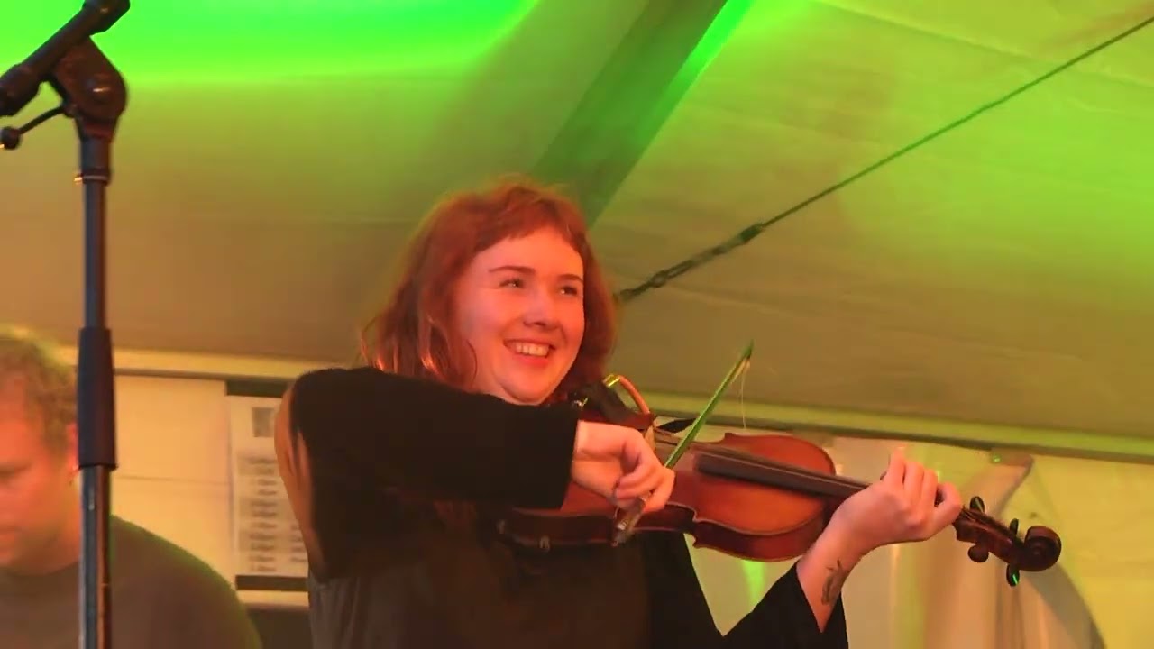 Cash Savage And The Last Drinks Full Set // 2022 Reclink Community Cup Melbourne