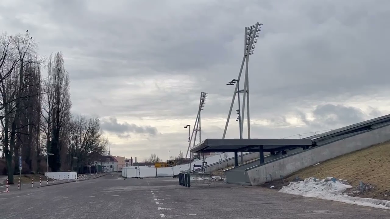 Der Moment der Sprengung im Jahnsportpark 