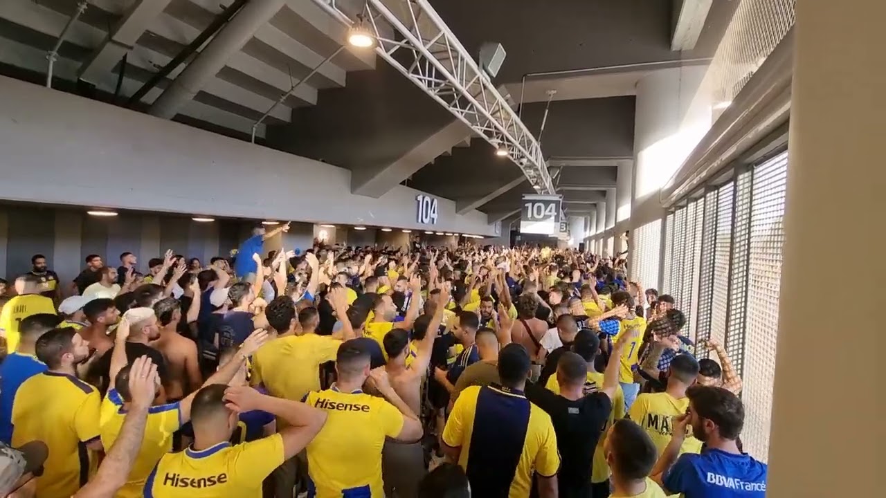 מהיום שבו נולדתי.  מתחת לשער 11 אבארבאנל
