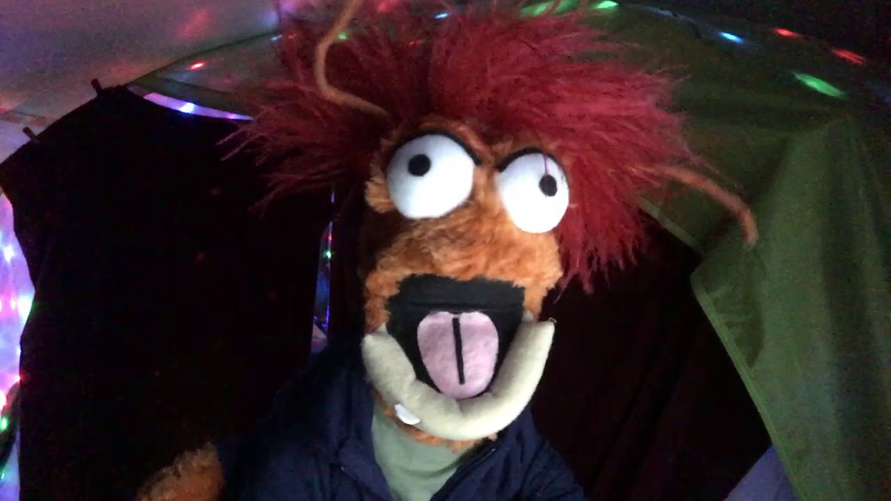 Pepe the King Prawn Sings Don't Stop Believing