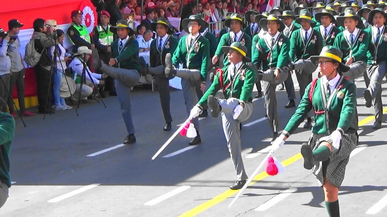 GRAN DESFILE ESCOLAR AREQUIPA 2019 # (1/2)