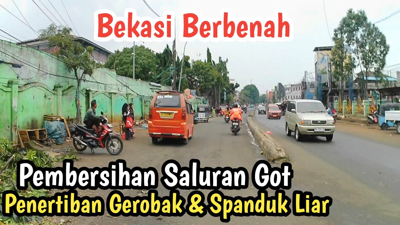 Bekasi Berbenah Penertiban Gerobak dan Spanduk Liar - Pembersihan Got2