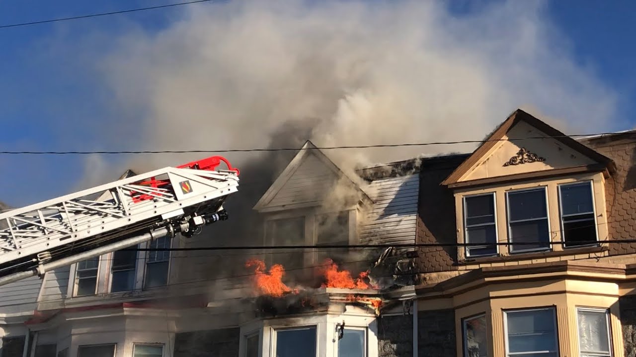 PRE-ARRIVAL 3RD Alarm Working Structure Fire Reading Fire Department W Douglass St