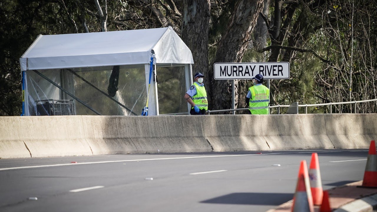 Victoria to roll out permit system for travellers from NSW