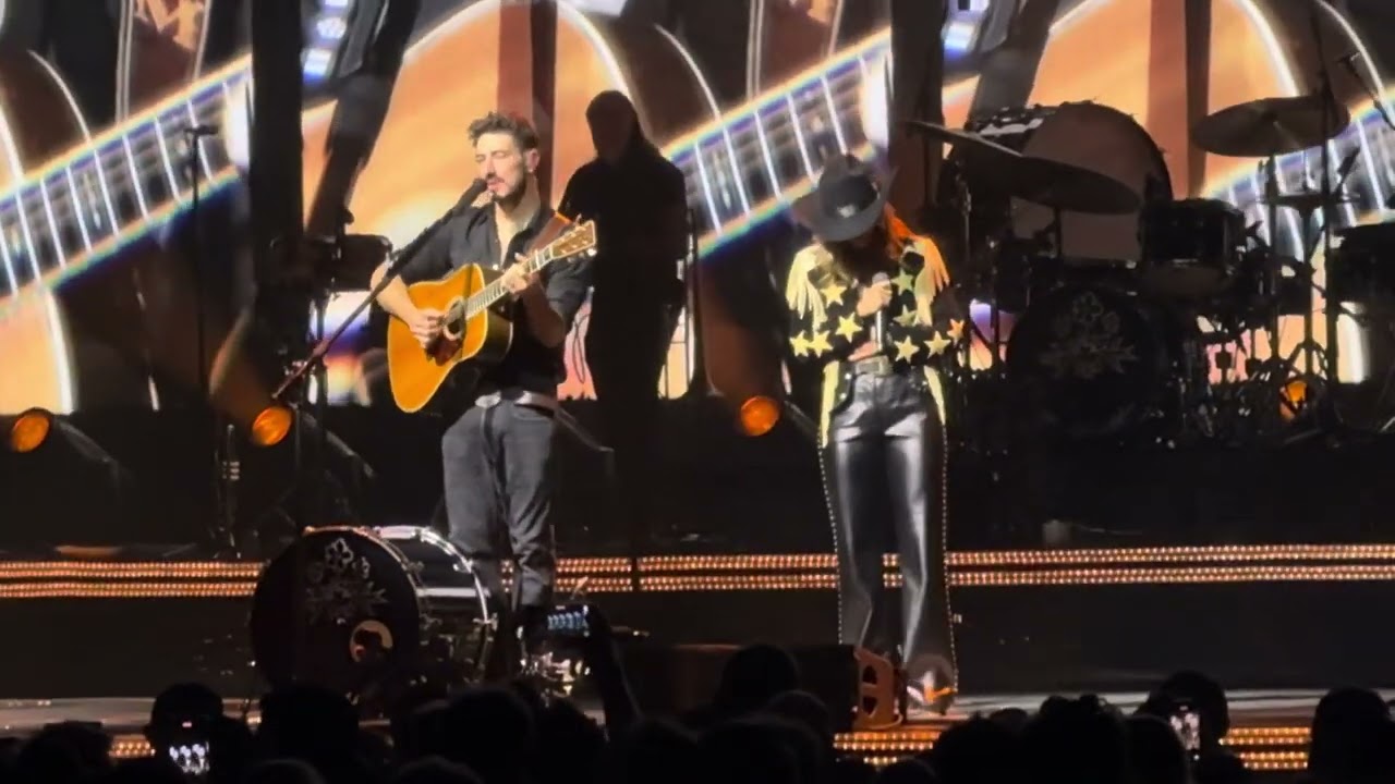 Mumford & Sons- Awake My Soul (with Lainey Wilson)