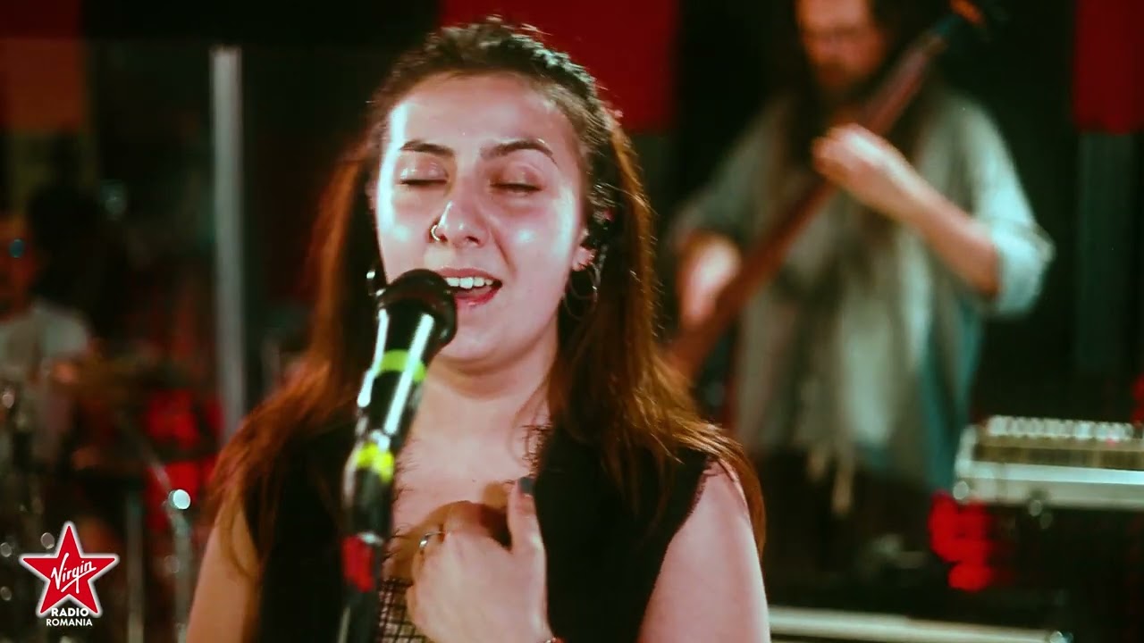 Ioana Milculescu ft. Max Konstant: Se Fue LIVE @SUNDAY CLUB