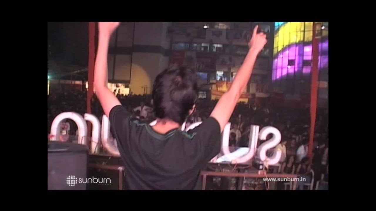 Sunburn Parties @ Umang festival