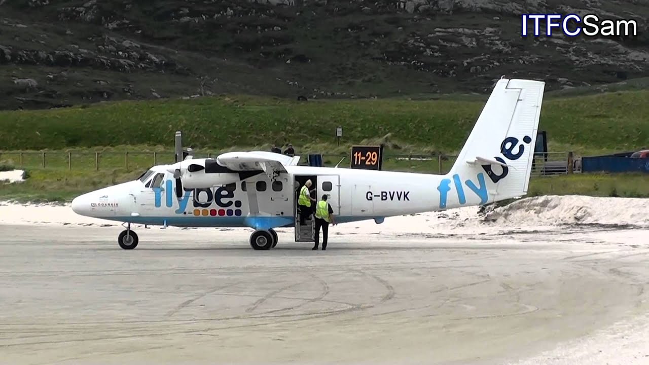 (HD) Flybe Twin otter beach take off on Barra, Scotland