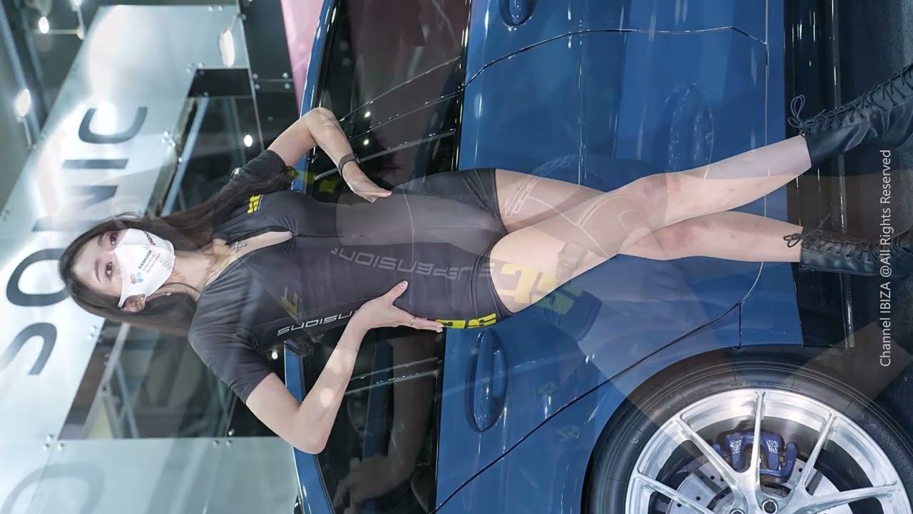 Model YOU RIAN '2022 오토살롱위크 Auto Salon Week'