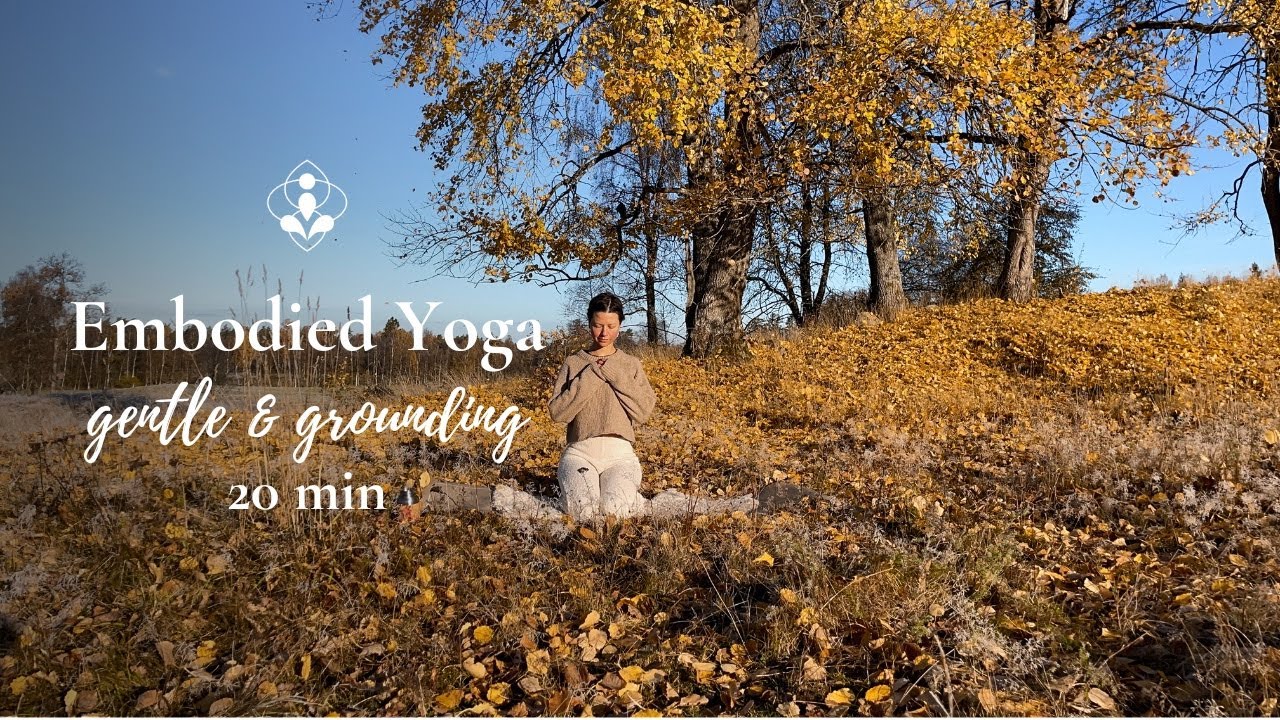 Gentle Morning Awakening | A 20 minute Grounding Yoga Flow beneath Autumn Leaves