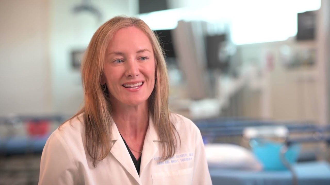 Dr. Theresa Wyrick Explains Dupuytren’s Disease: Symptoms & Non-Surgical Treatment | UAMS Health