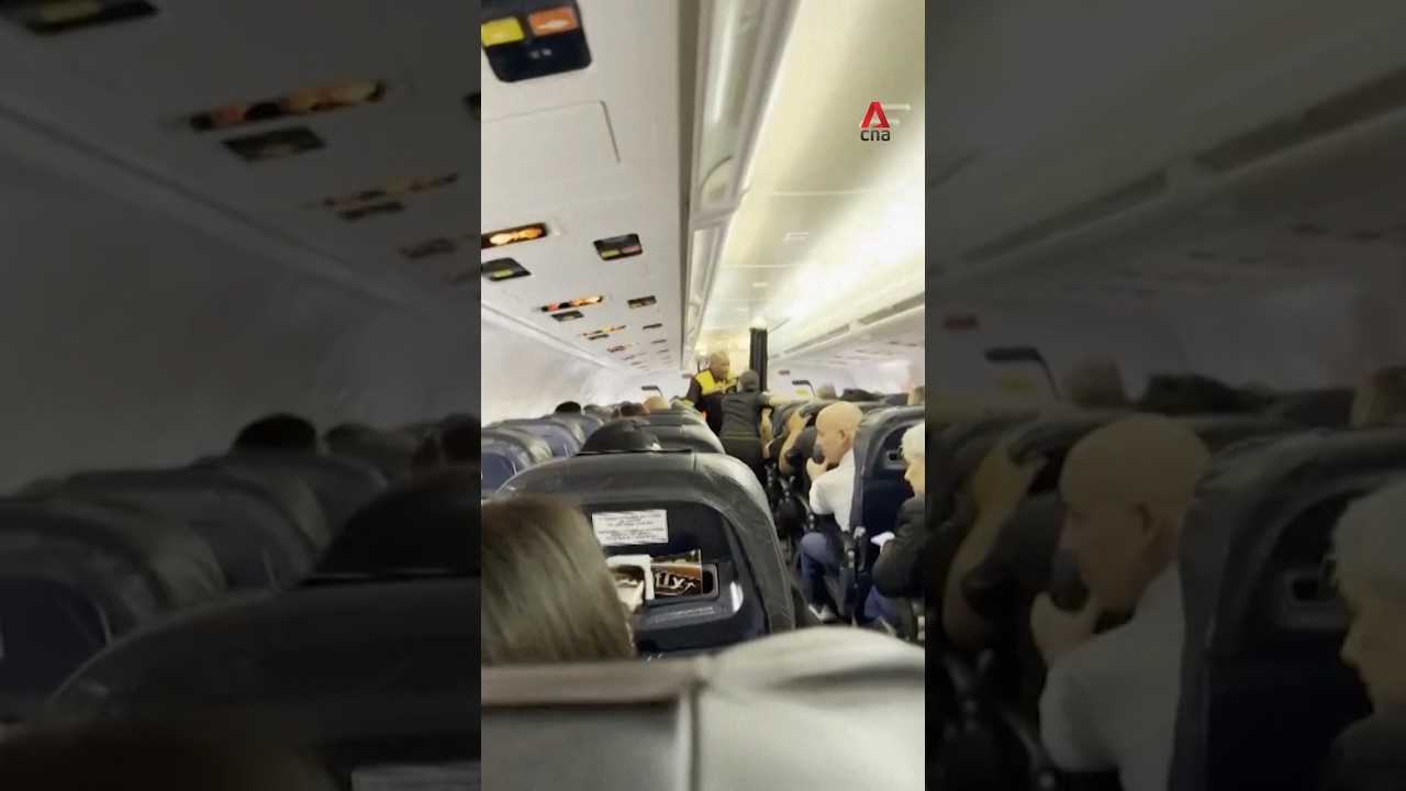 Passengers panic as twin quakes rattle plane at Venezuelan airport