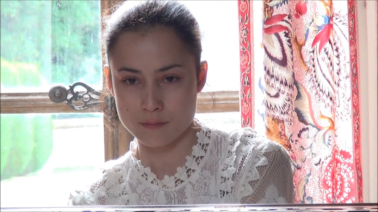Lydie Solomon plays Ravel's Toccata in Normandy - HD