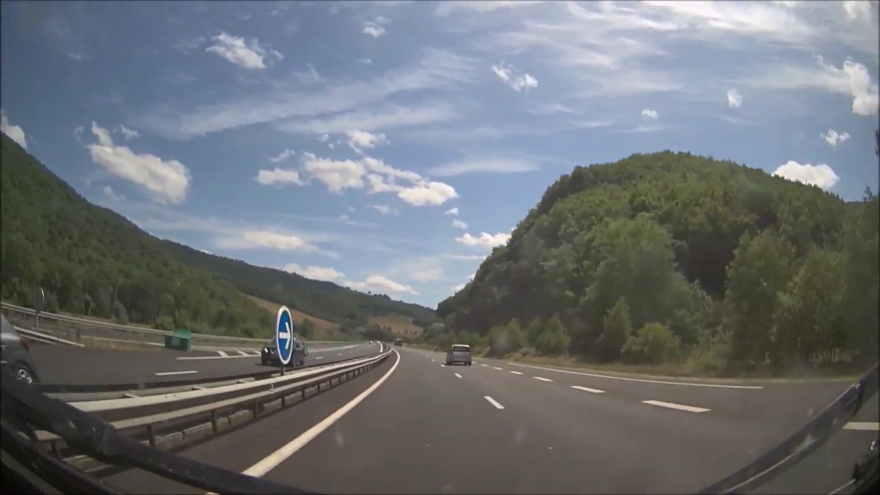 De Target dans l'Allier à Beziers par autoroute A 71 /A75 dashcam accéléré  x4