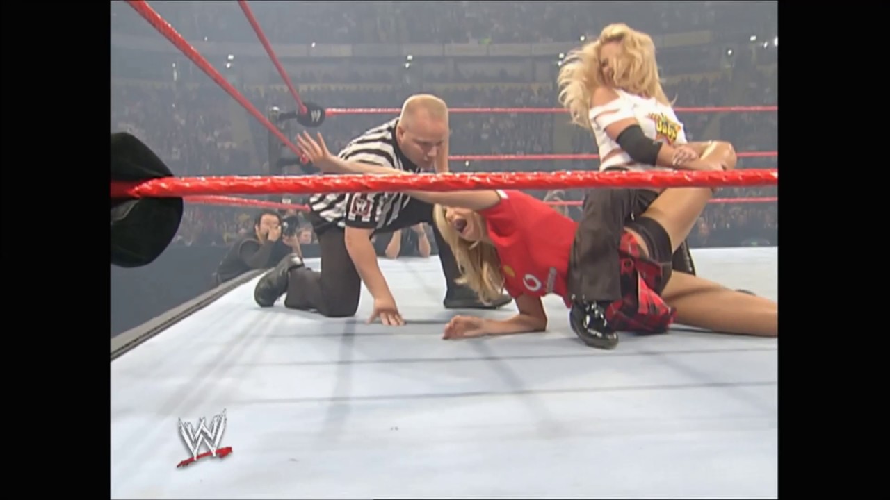 Stacy Keibler vs. Trish Stratus For the Women's Championship - 10/11/04
