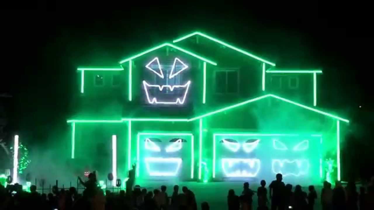 Halloween House, Michael Jackson Thriller, Halloween Light House. (HD)