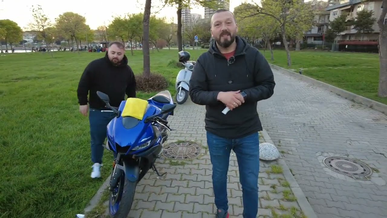 Yamaha YZF - R 25 Tank Pad Seti Ve Kanal Sticker Uygulaması