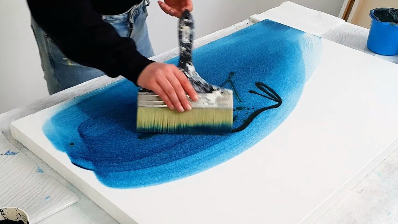 Это сработало просто отлично💙 Жидкие цветы на пышной основе — абстрактная акриловая живопись
