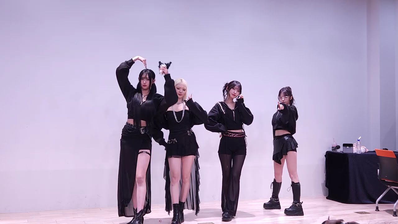 260308 에버글로우(EVERGLOW) Phototime 직캠(fancam) @fansign 팬싸인회