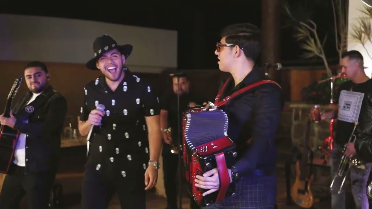EN LOS PURITOS HUESOS - NORTEÑO 4.5