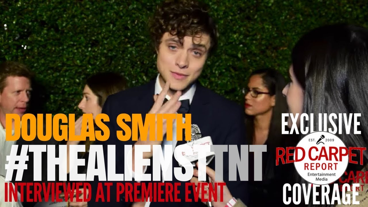 Douglas Smith interviewed at premiere of TNT's 