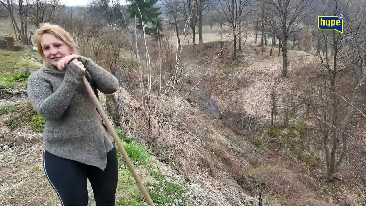 Fata se prisjeća djetinjstva?Samo rad je uvijek bio