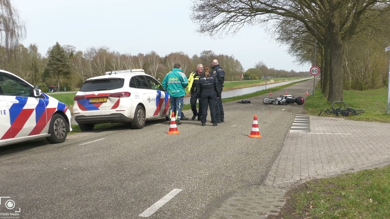 10-04-2023 Verkeersongeval B.L. Tijdensweg Veelerveen fietser contra motor