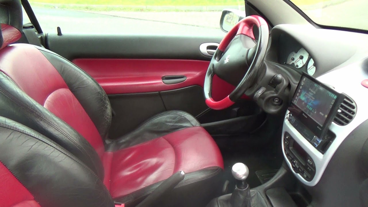 Cabiolet, ale...  otwieranie dachu nie działa. Peugeot 206 CC z Niemiec , z roku 2000.