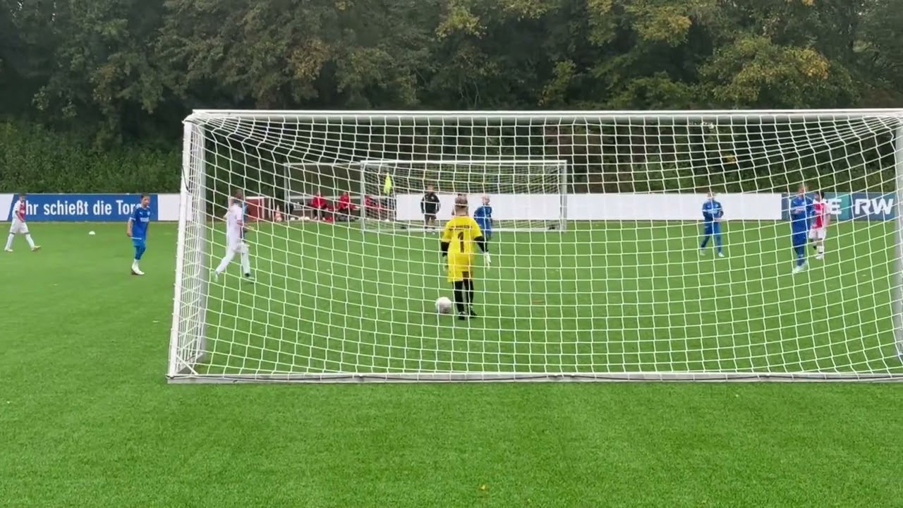 Strömender Regen, 1000 Ballkontakte & ein Torwarttor - Match Highlights