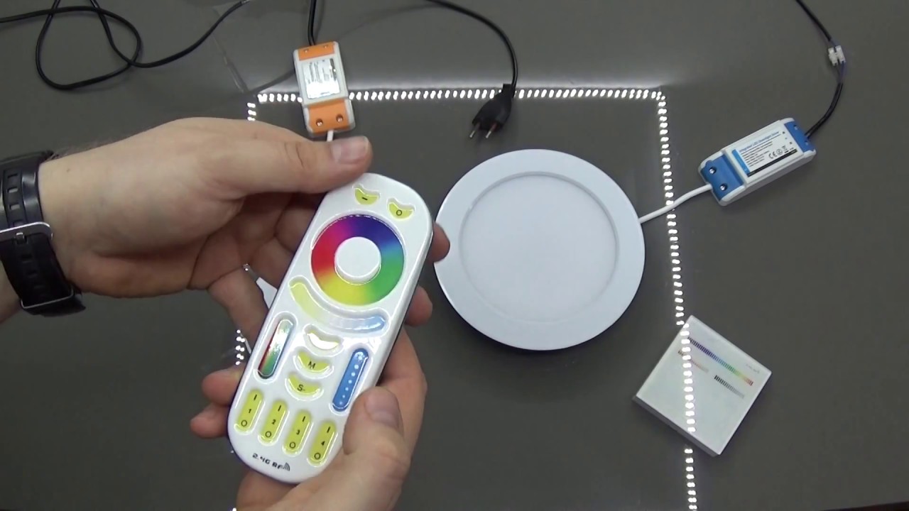 Oprawa LED WiFi RGB+CCT Milight FUT066 i FUT068 Downlight
