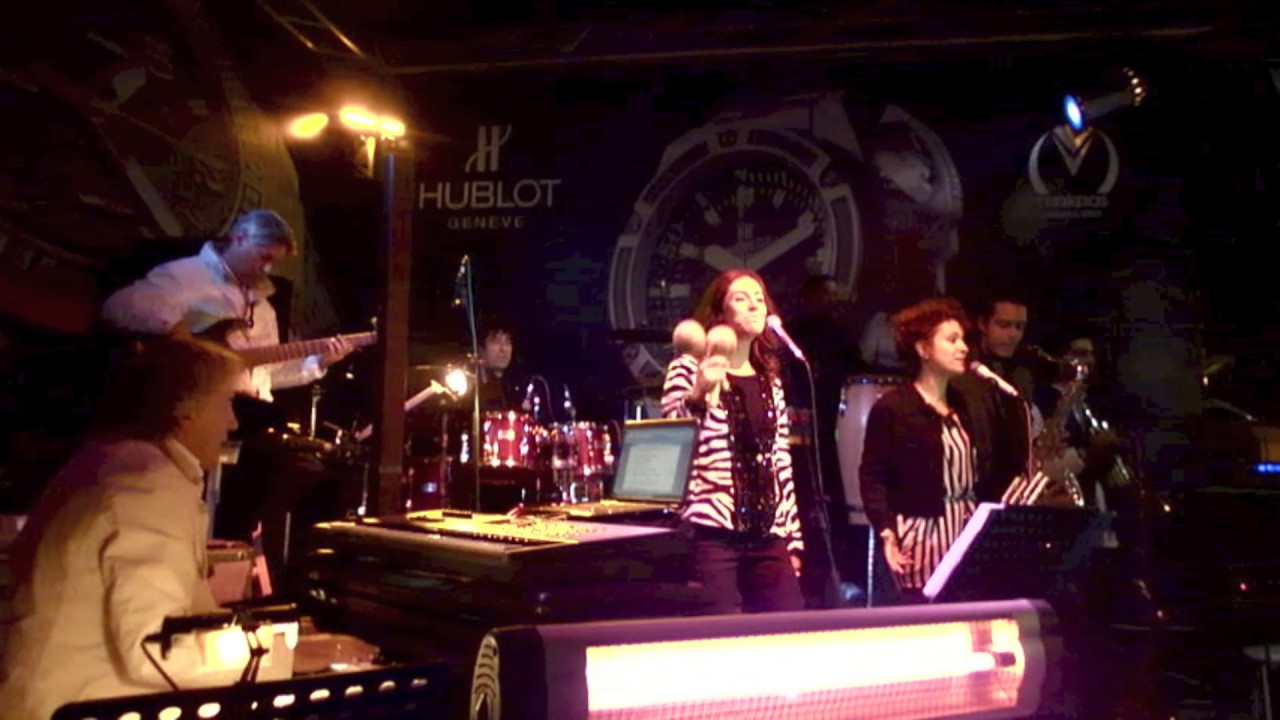 askin arsunan  jazzino band
