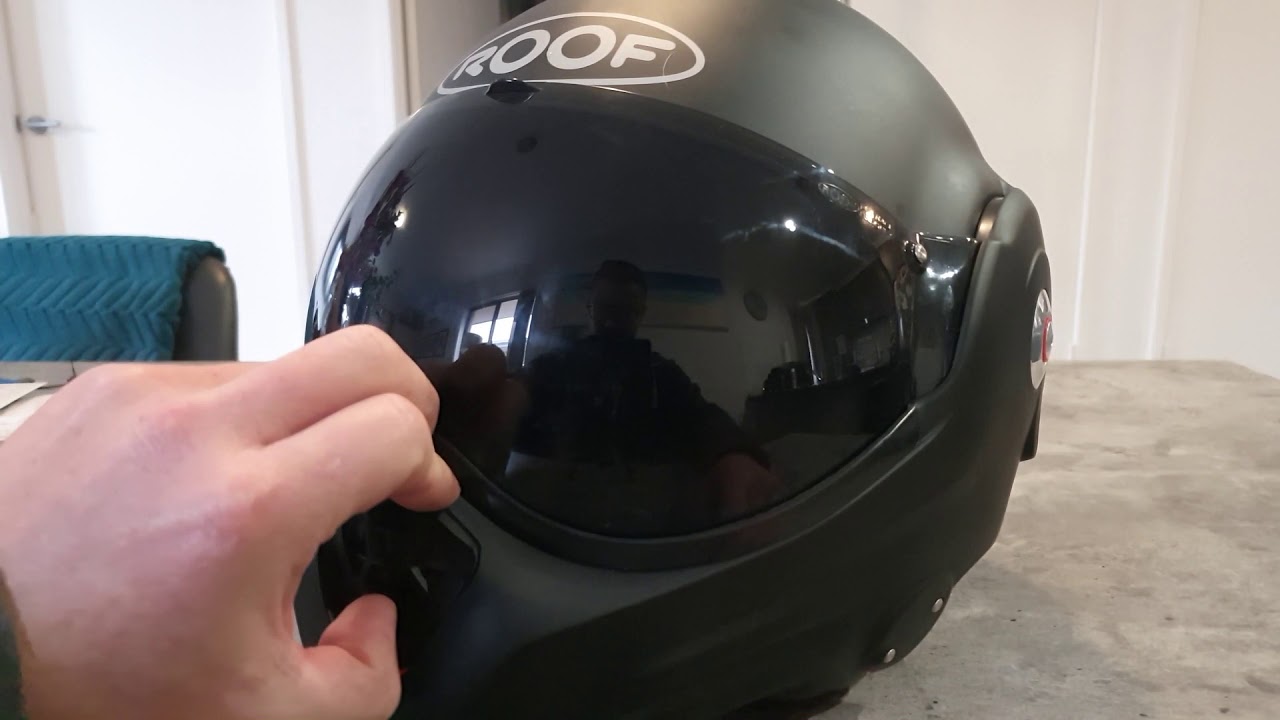 Roof Desmo Helmet Review by @the.dailyride