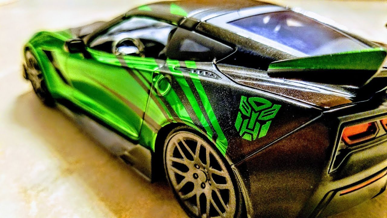 Jada Metals Die Cast Crosshairs 1:24 Chevy Corvette Stingray