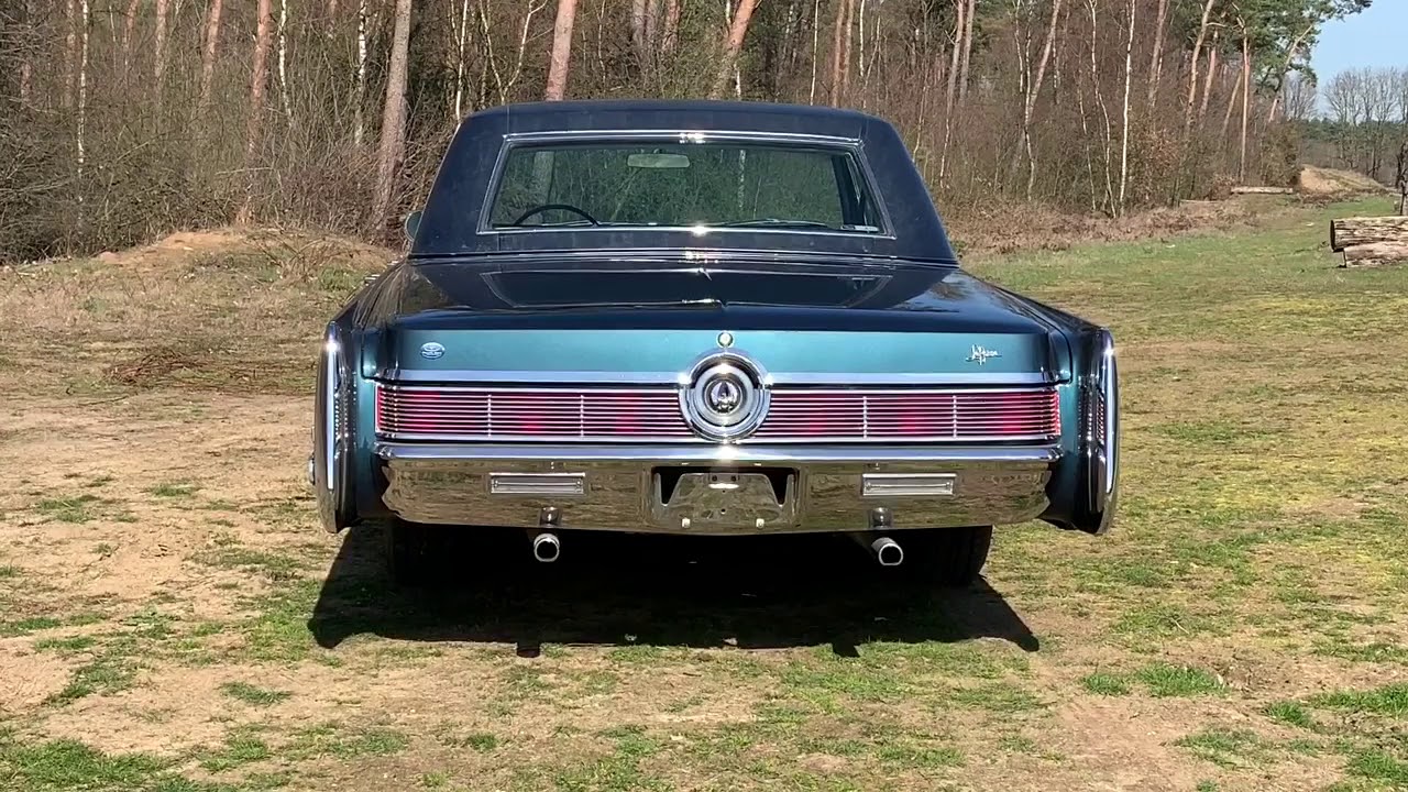 Chrysler Imperial Le Baron Hardtop Sedan 1968