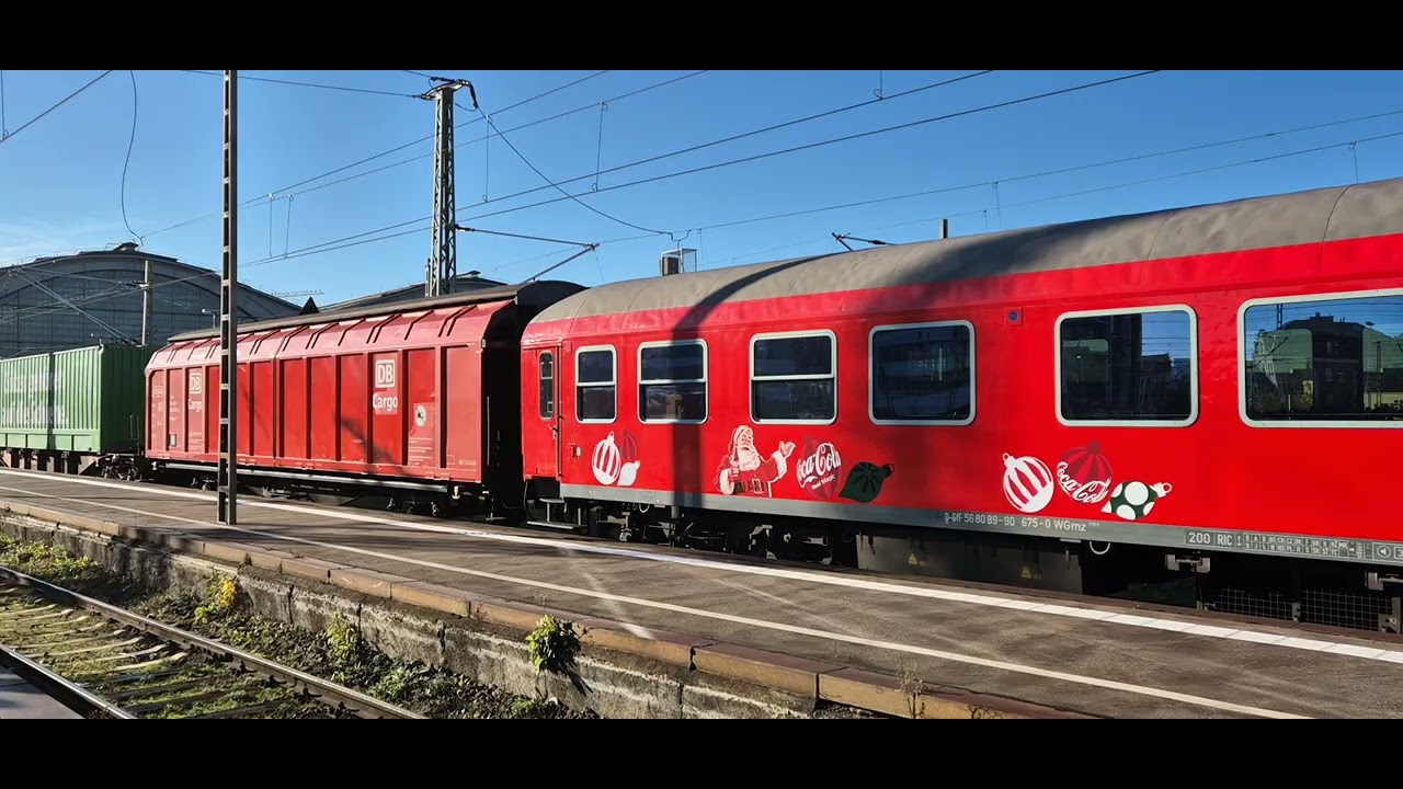 Ausfahrt Coca Cola Weihnachtszug in Leipzig Hbf auf Gleis 16