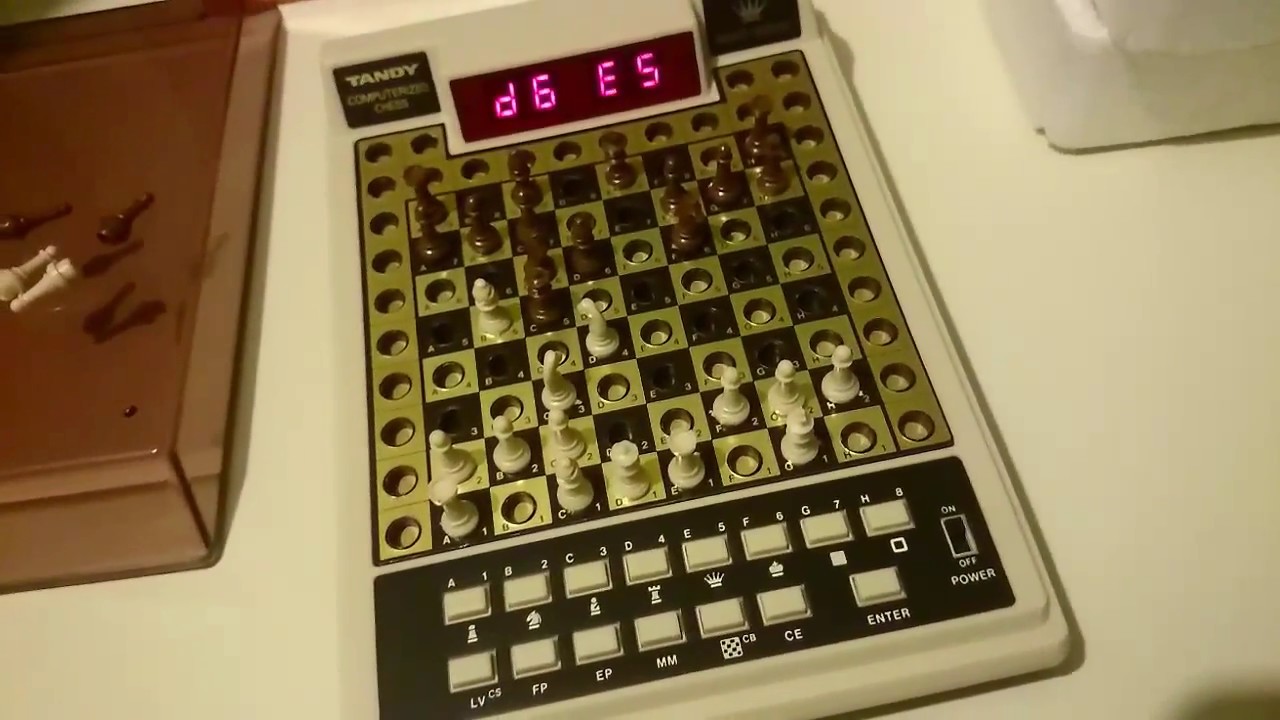 Arena FIDE Master VS Tandy Computerised Chess Game Chess Computer Part 1 of 2 16.10.17