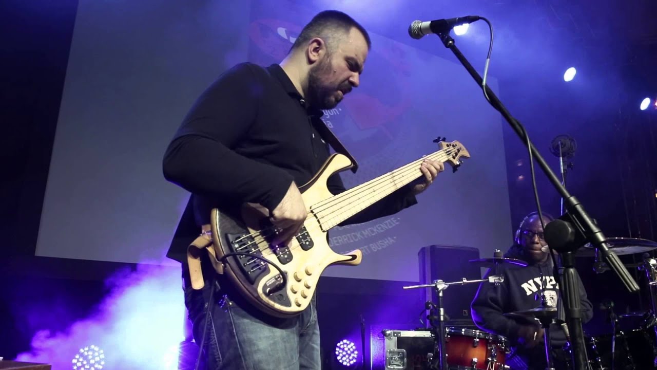 Bartozzi feat. Derrick McKenzie - Told You So  - LIVE in Poznań 2014