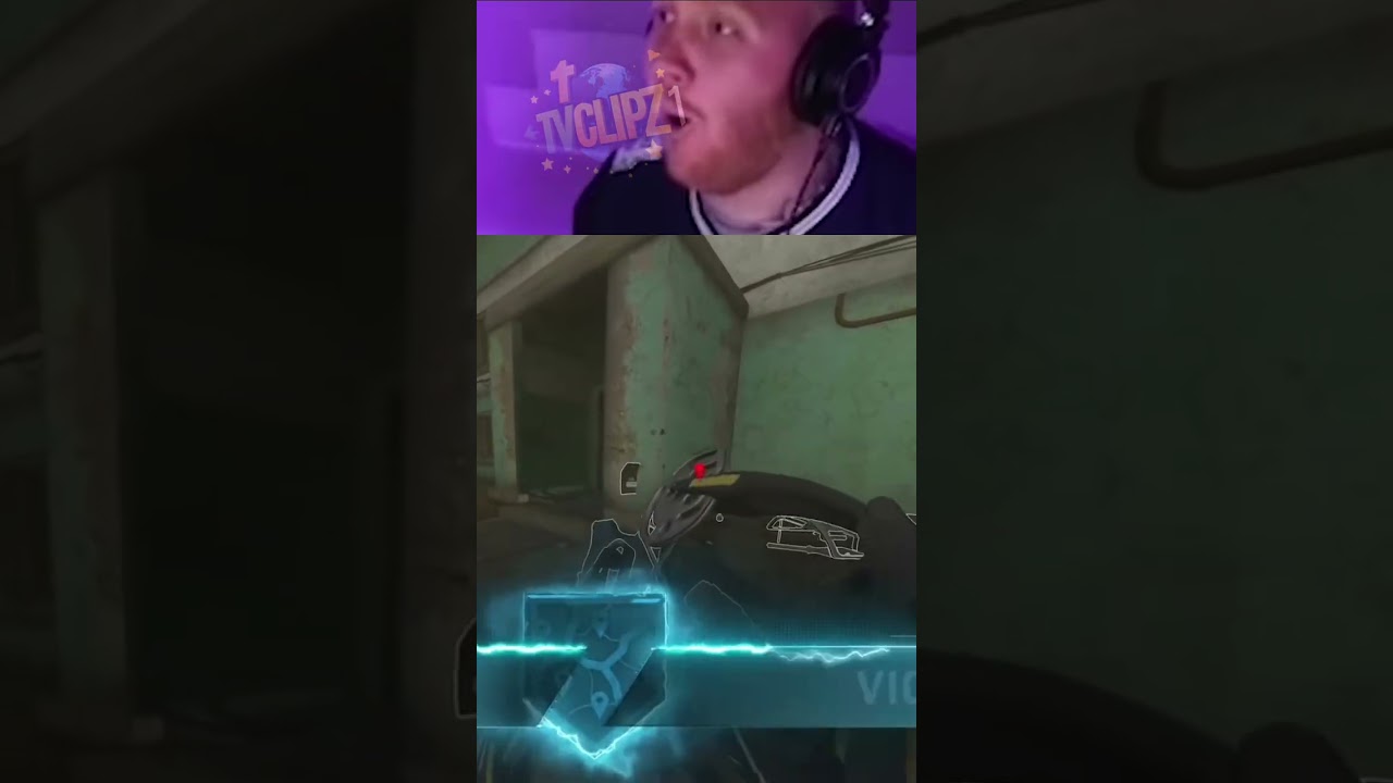 Insane Clutch! Stim Glitch Fails With Chat Loadout! #shorts